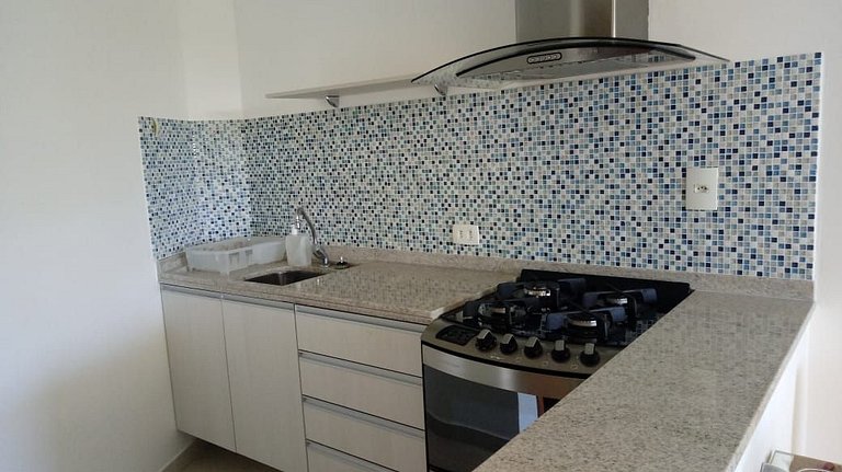 Carneiros | 1 Quarto | Varanda Privativa (C16-5)