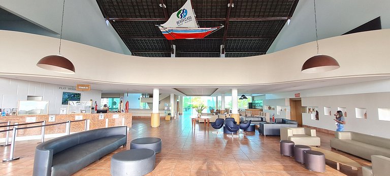 Flat com Varanda | Vista Piscina (E307)