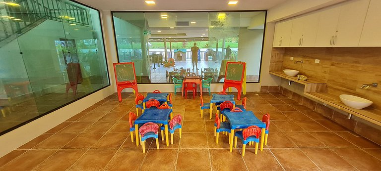 Flat com Varanda | Vista Piscina (E307)