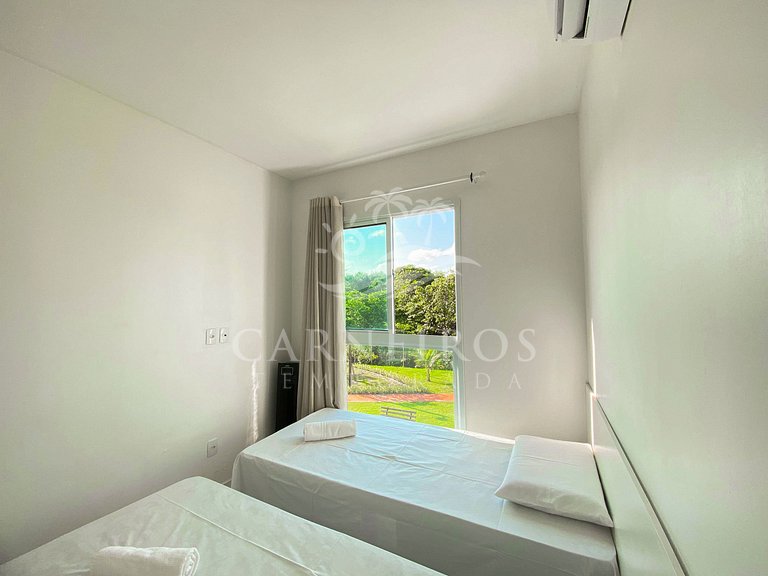 Flat 2 Quartos no Muro Alto Clube (MAC B03-5)