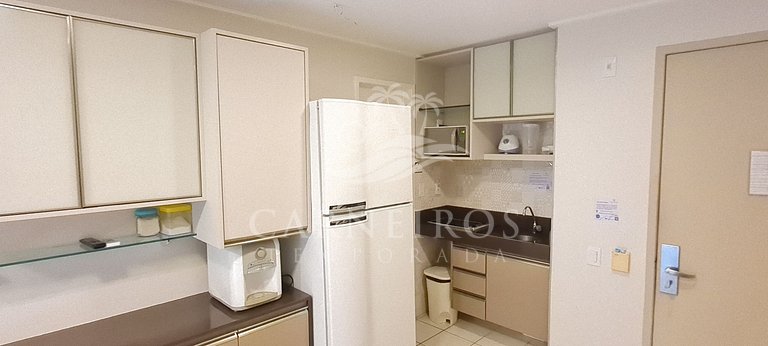Flat 2 Quartos no Beach Class Muro Alto (D204)
