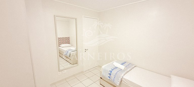 Flat 2 Quartos no Beach Class Muro Alto (D204)