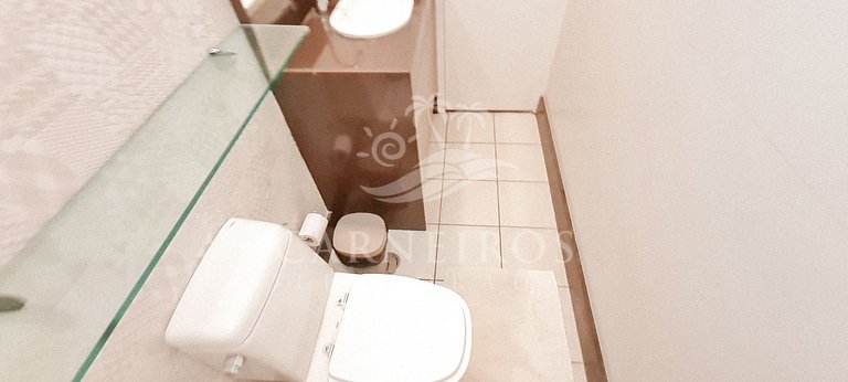 Flat 2 Quartos no Beach Class Muro Alto (D204)