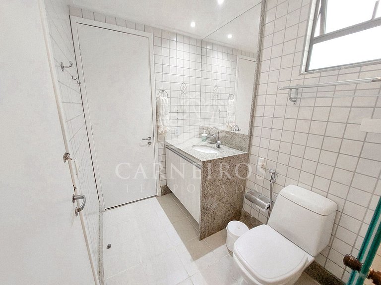 Flat 02 Quartos no Beach Class Muro Alto (D303)