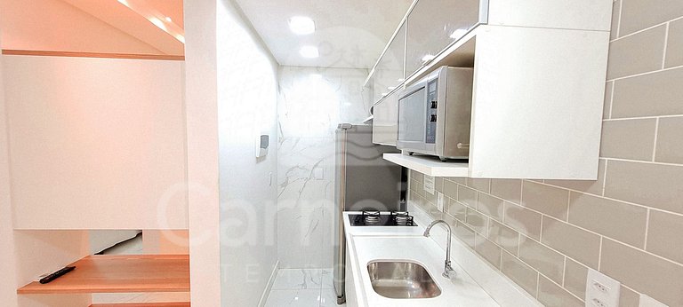 Flat 1 Quarto no Muro Alto Clube (MAC D13-B)