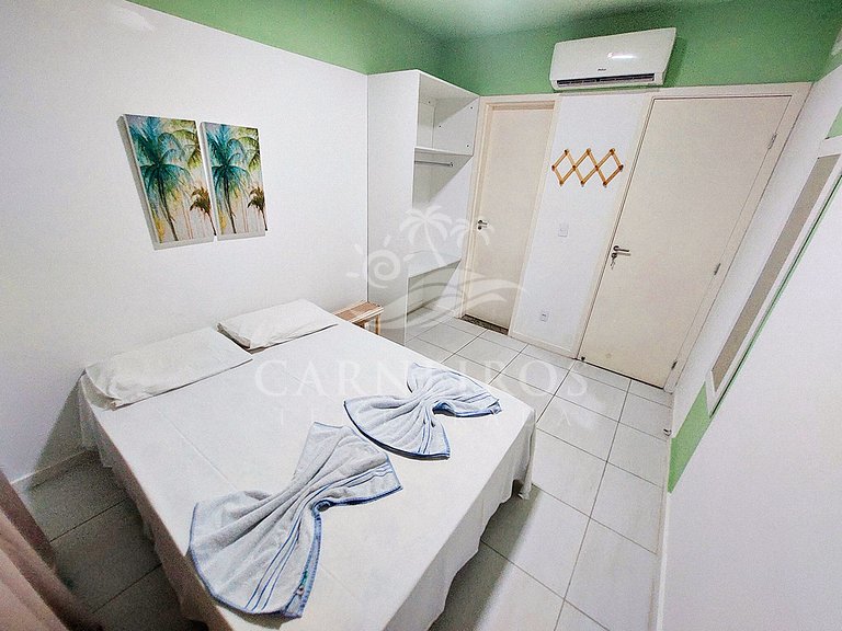Flat 1 Quarto no Muro Alto Clube (MAC D20-5)
