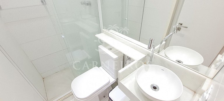 Flat 2 Quartos no Beach Class Muro Alto (B103)