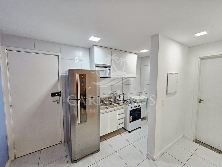 Flat 1 Quarto no Muro Alto Clube (MAC D13-B)