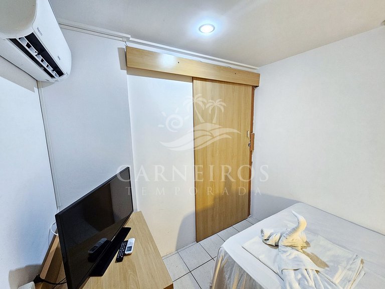 Flat 2 Quartos no Beach Class Muro Alto (B206)