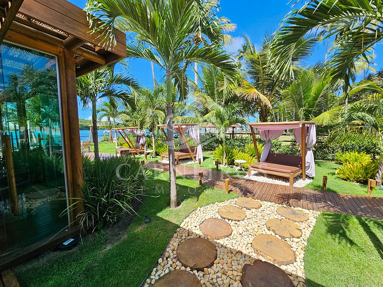 Duplex 3 Quartos com Piscina Privativa (C01-4)