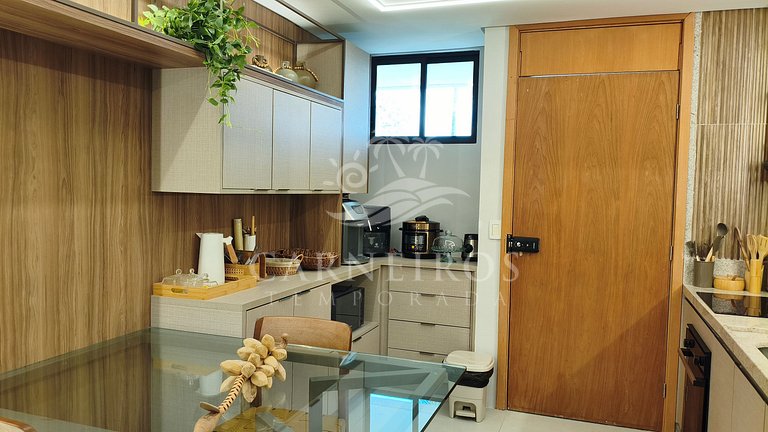 Duplex 3 Quartos com Piscina Privativa (C01-4)