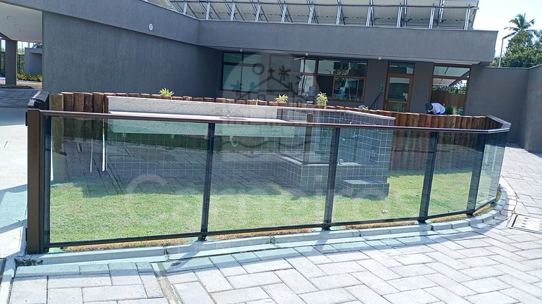 Studio em Resort | Vista Piscina (A06-3)