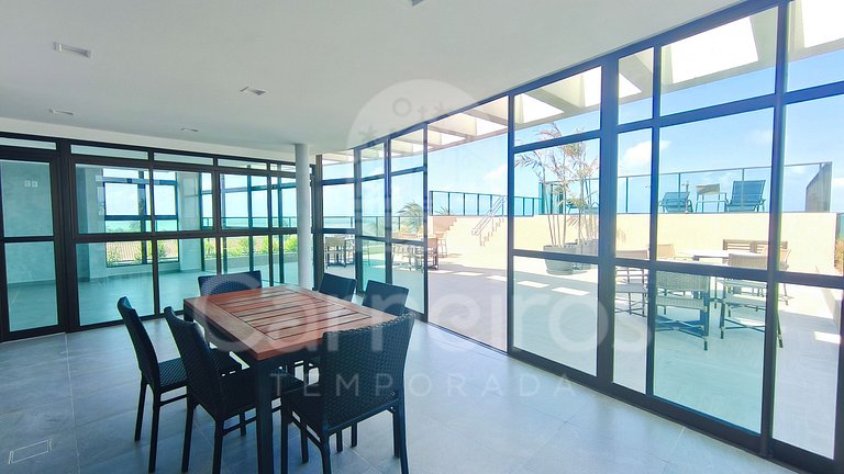 Portal dos Mares - Beira-mar ao lado da Igreja de São Pedro