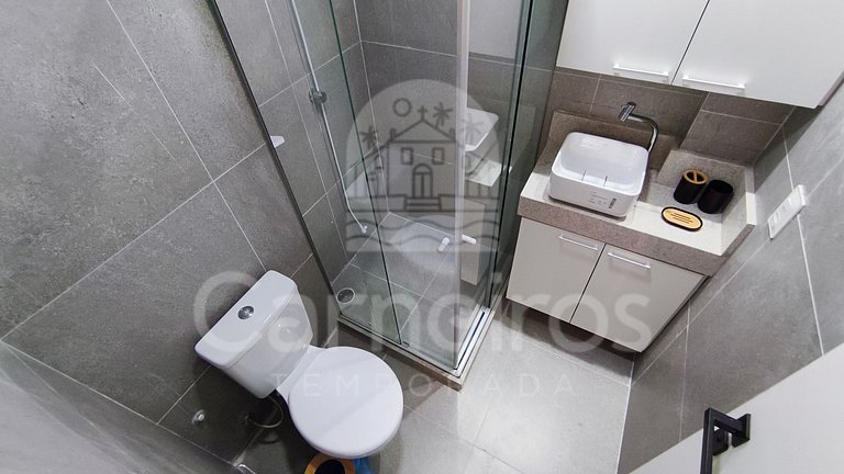 Portal dos Mares - Beira-mar ao lado da Igreja de São Pedro