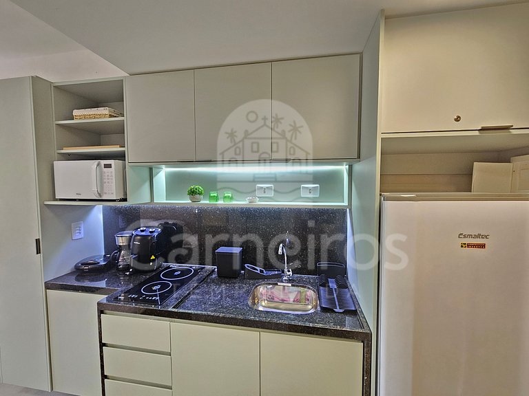 Studio Térreo-Carneiros Atlântico-Pé na areia (B031)