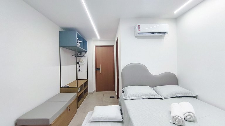 Carneiros | Studio com Jacuzzi Privativa (X03-4)