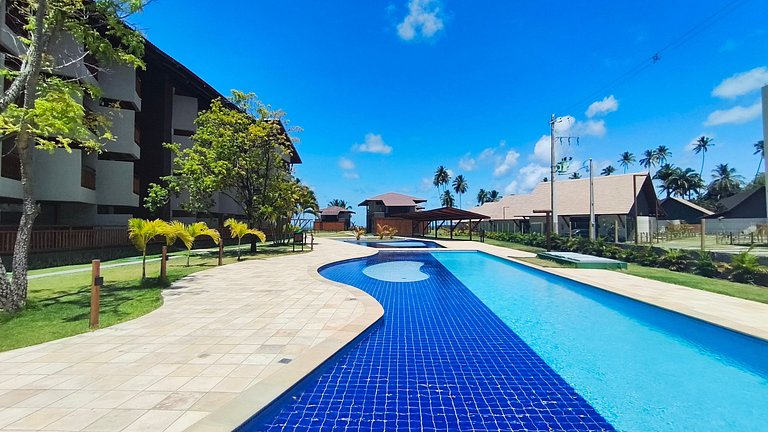 Pé na areia | Studio Moderno com Varanda (D129)