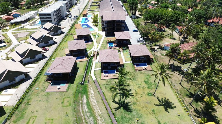 Bangalô c/ Piscina Privativa - 04 Suítes