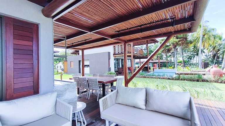 Bangalô c/ Piscina Privativa - 04 Suítes