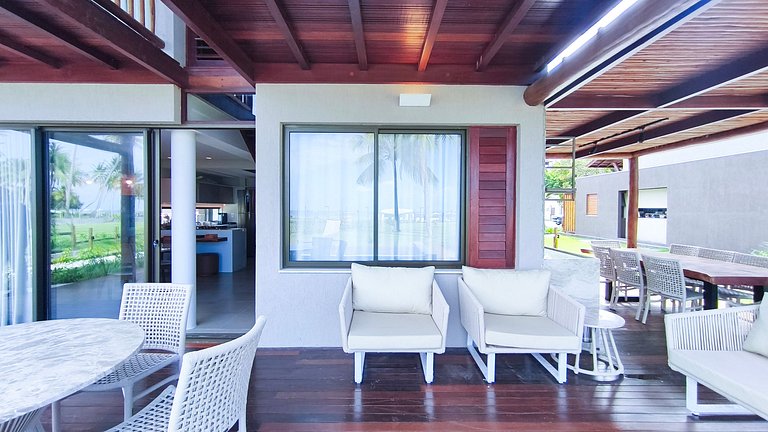 Bangalô c/ Piscina Privativa - 04 Suítes