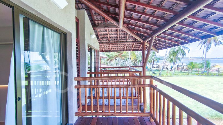 Bangalô c/ Piscina Privativa - 03 Suítes