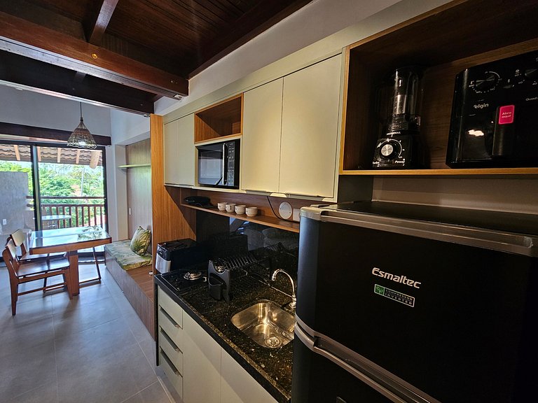 Carneiros | Flat Beira-mar Completo (D323)