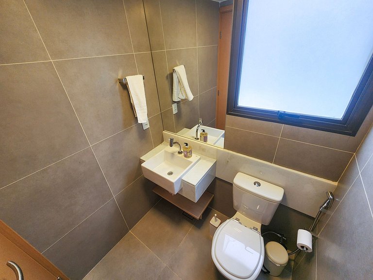 Bangalô c/ Piscina Privativa - 04 Suítes