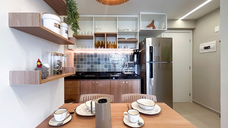 Carneiros | Varanda Gourmet e Vista Piscina(C08-5)