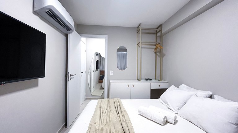 Carneiros | Varanda Gourmet e Vista Piscina(C08-5)