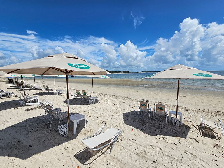 Apto no Carneiros Atlântico - Pé na areia (D019)