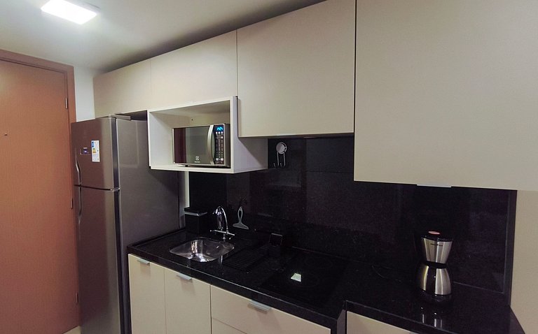 Carneiros | Studio Condomínio Pé na Areia (D113)