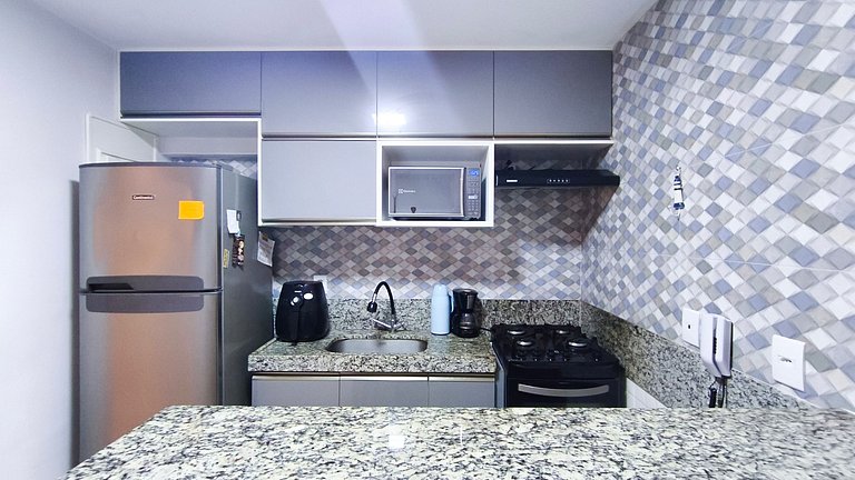 Flat com Varanda Gourmet | Resort (CBL B14-7)