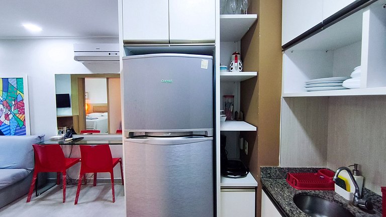 Flat com Varanda | Vista Piscina (E307)