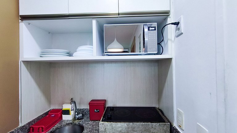 Flat com Varanda | Vista Piscina (E307)