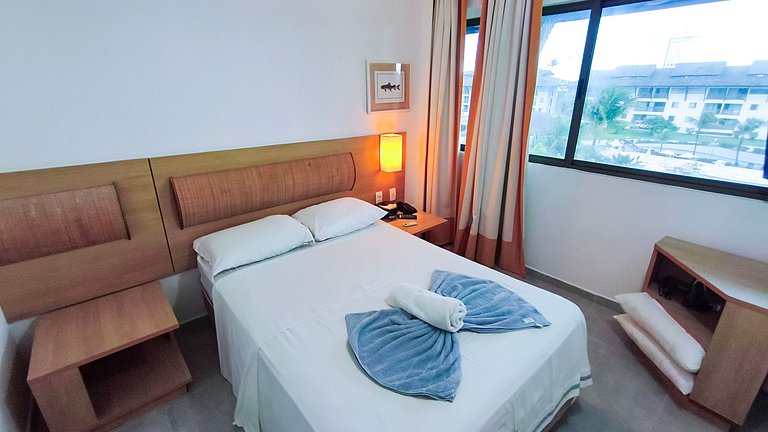 Flat com Varanda | Vista Piscina (E307)