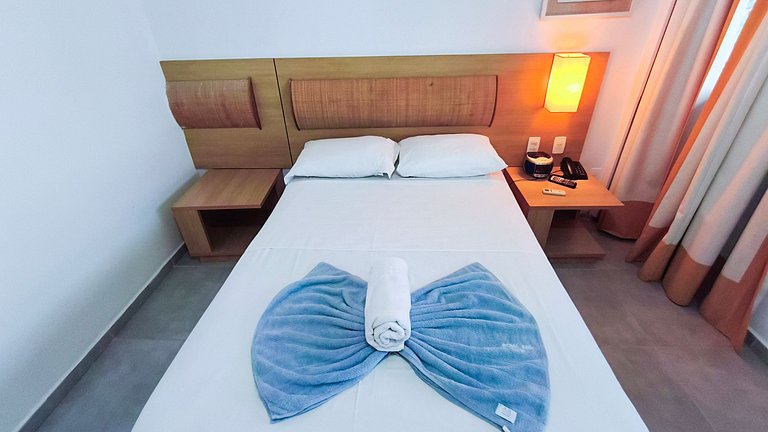 Flat com Varanda | Vista Piscina (E307)