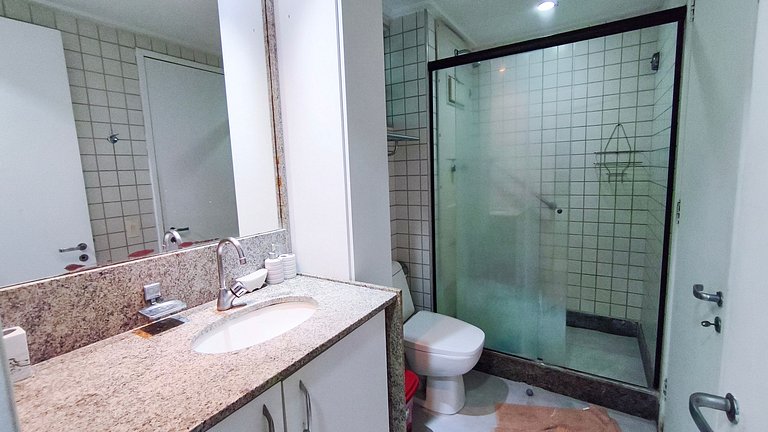 Flat com Varanda | Vista Piscina (E307)