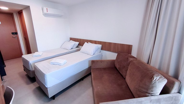 Carneiros | Flat moderno perto da igrejinha (D230)