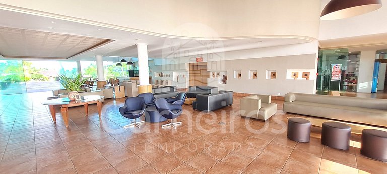 Flat 2 Quartos no Beach Class Muro Alto (D203)