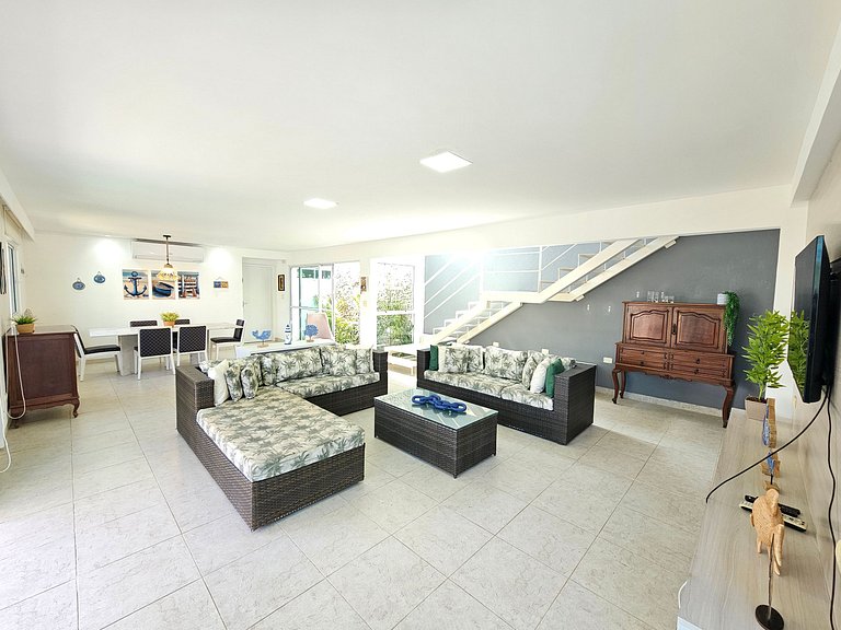 Casa luxo c/ Piscina Privativa e 6 Suítes