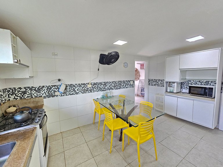 Casa luxo c/ Piscina Privativa e 6 Suítes