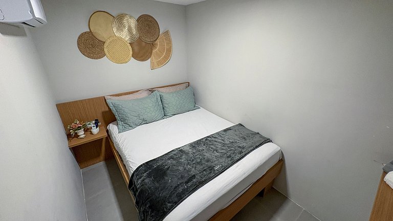 Carneiros | Apartamento | 2QT | Beira-Mar(D005)