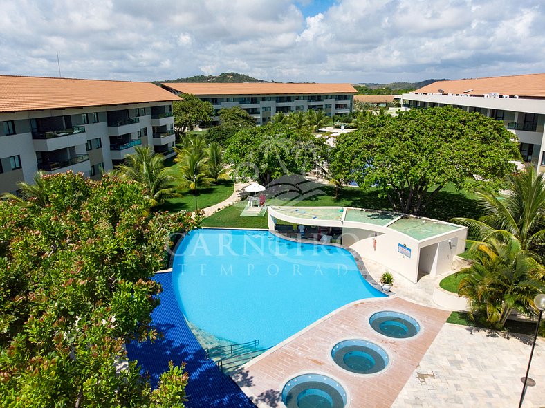 Carneiros Beach Resort - Apartamento morderno e funcional em
